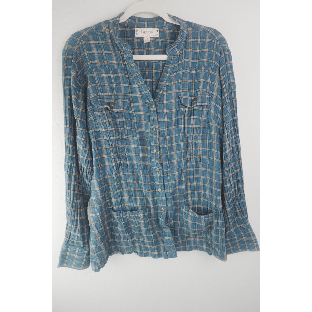 Decree Women Green Long Sleeve Button-Down Shirt‎ Large